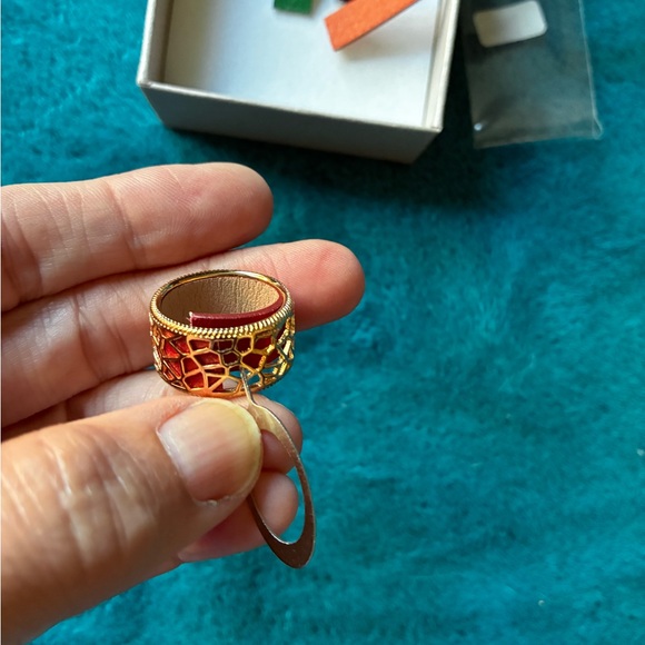 New Cremo Gold Ring interchangeable with Box - Picture 5 of 15